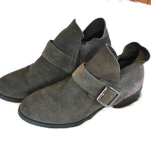 Franco Sarto Women's Brown Suede Stacked Heel Buckle Booties Size 7.5